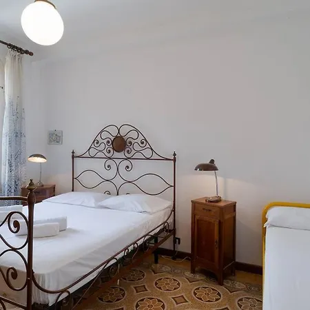 Sea View - 2 Bedrooms Apartman