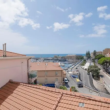 Sea View - 2 Bedrooms Apartamento *